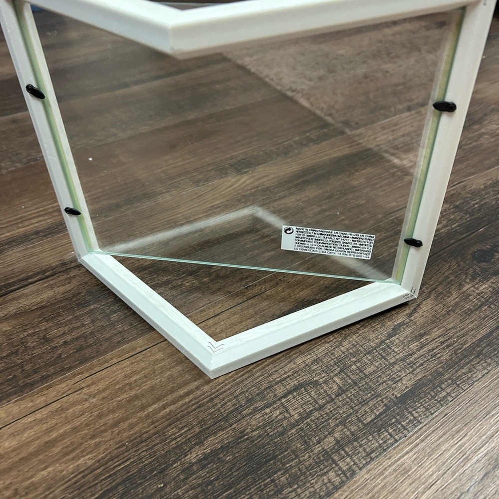 Chevron Glass Display Frame - Picture 2 of 2